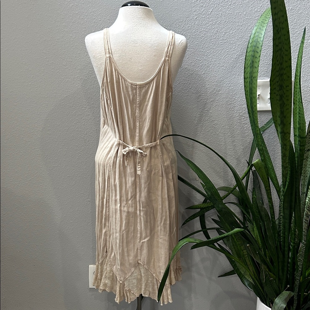 Chic Beige Lace Midi Dress XL - Picture 6 of 8